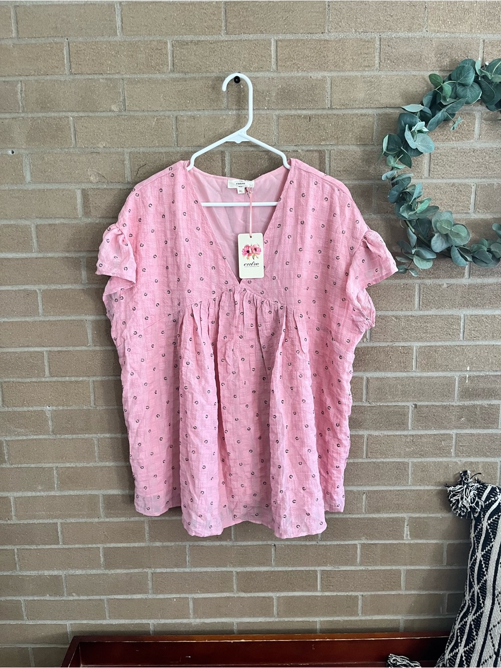 entro Pink Eyelet V-Neck Short Sleeve Tunic